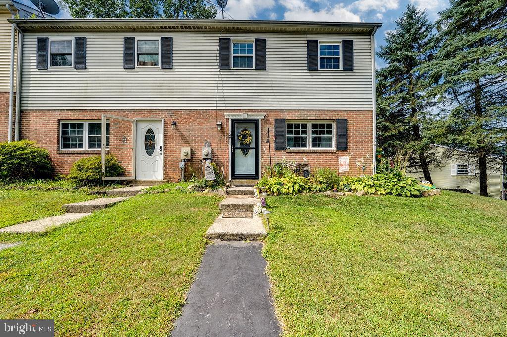 Welcome to 1261 Fox Run!
Proudly maintained by its long-term owner, this charming 3-bedroom, 1.5-bathroom townhome offers the perfect blend of comfort and convenience with it's open floor plan in the desirable Mountain Park community. Enjoy a cozy gas fireplace, an updated kitchen, a private deck, and a driveway for easy parking.
Prime Location: Just steps from a local park, pool, and Antietam Lake, outdoor recreation is right at your fingertips. You’ll also be close to fantastic dining, Exeter Shopping Center, and major routes for a quick commute. With its thoughtful updates and excellent location, this home is ready for its next owners to make it their own.