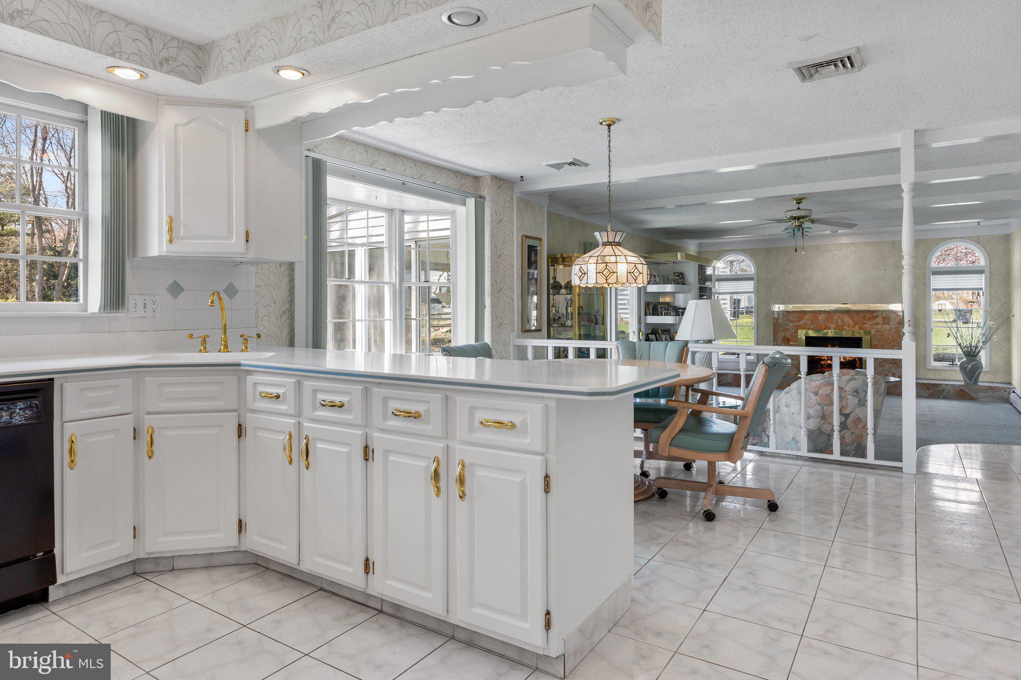 WINDMILL VIL - Residential