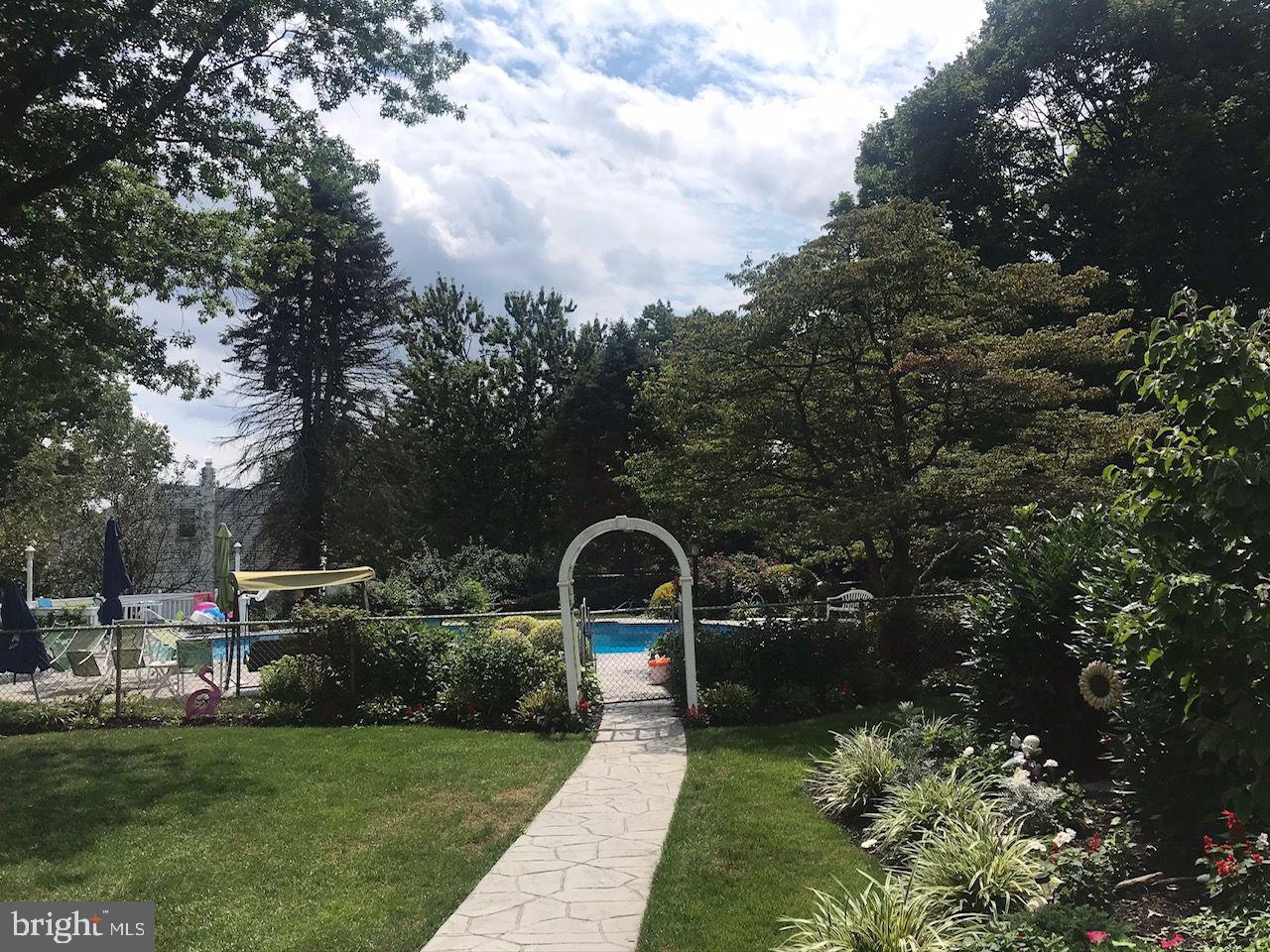 WINDMILL VIL - Residential