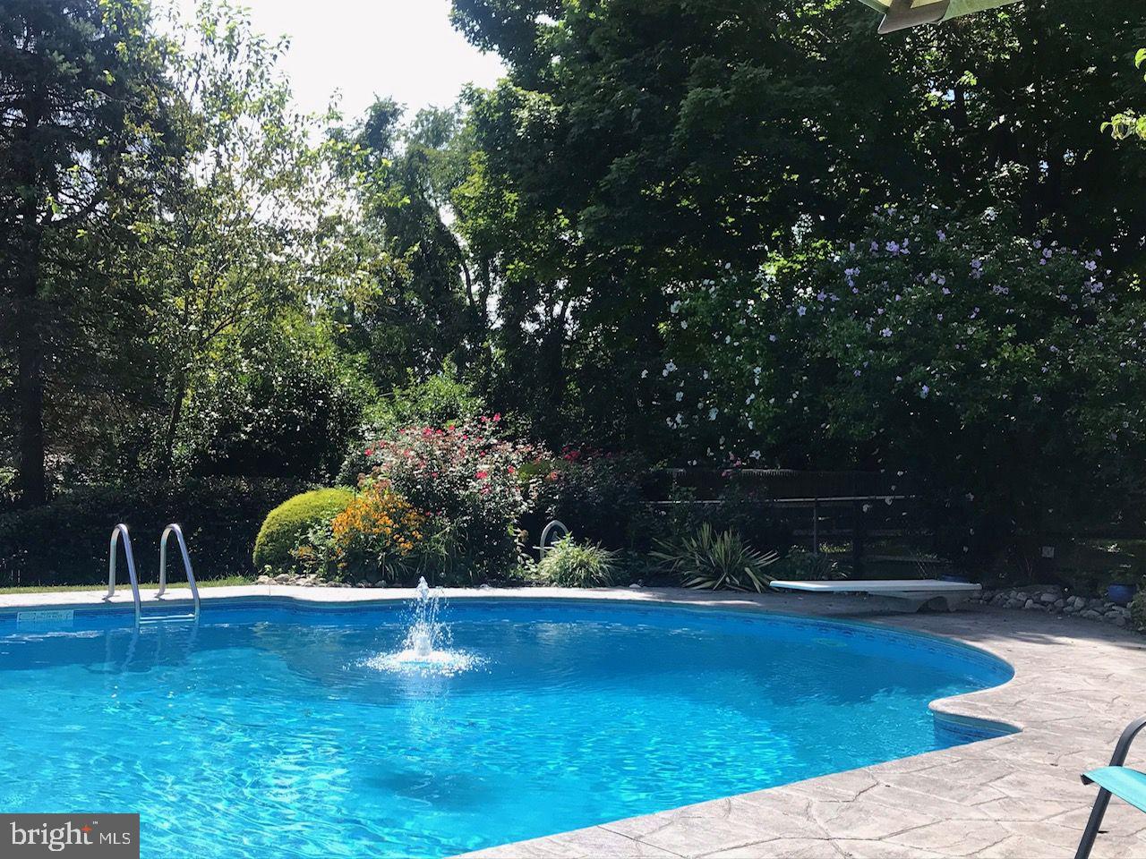 WINDMILL VIL - Residential