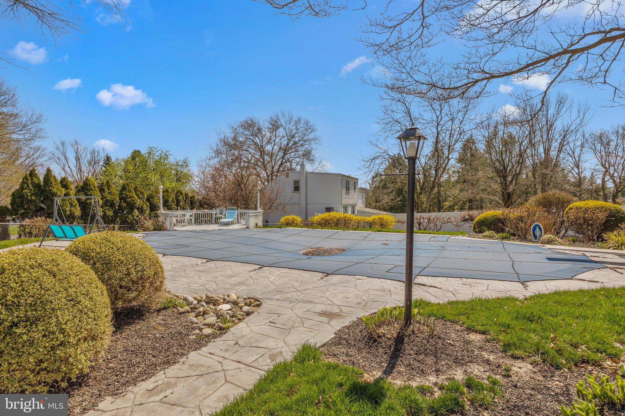 WINDMILL VIL - Residential