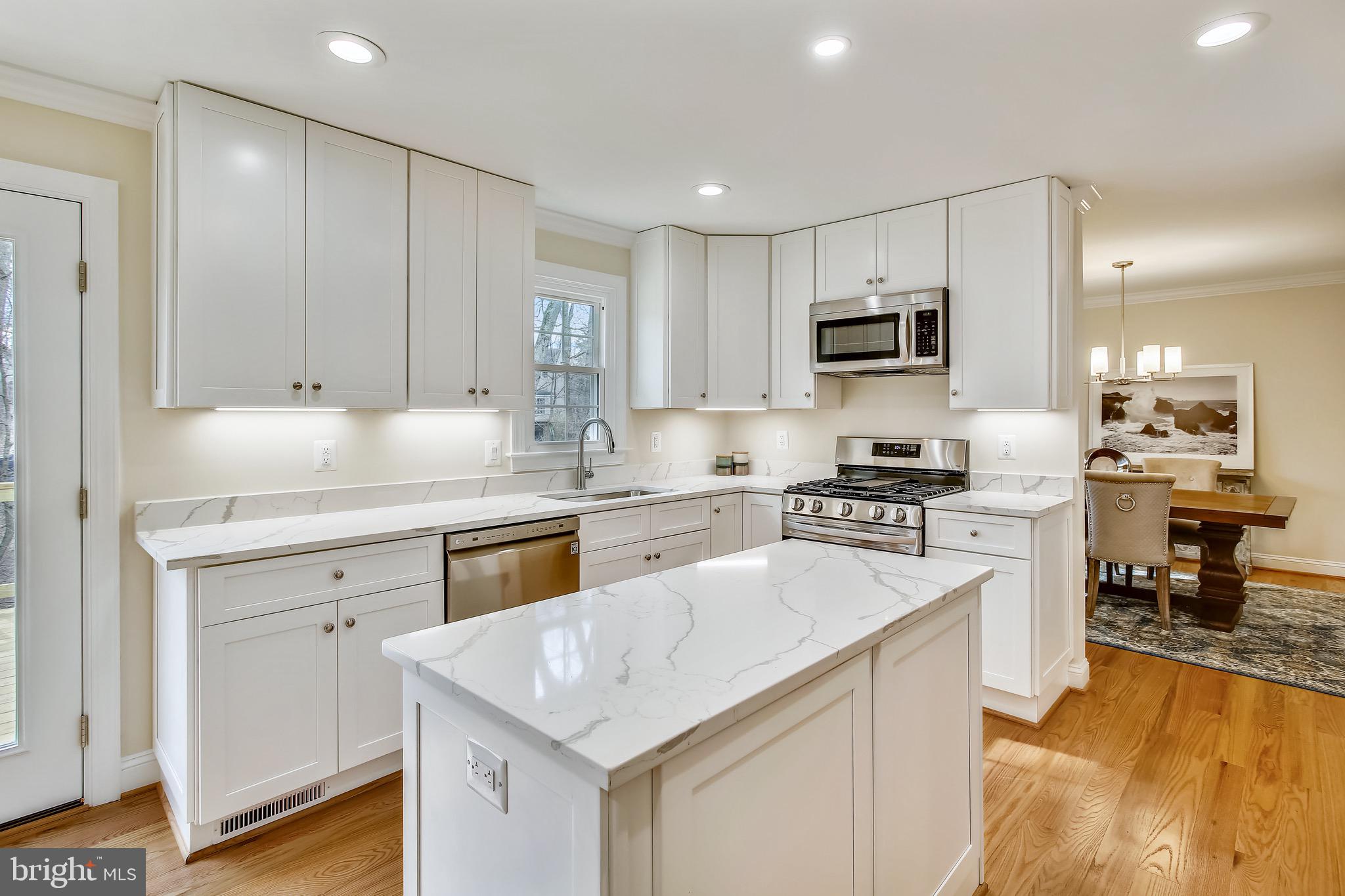 LAWYERS NORTH - Residential