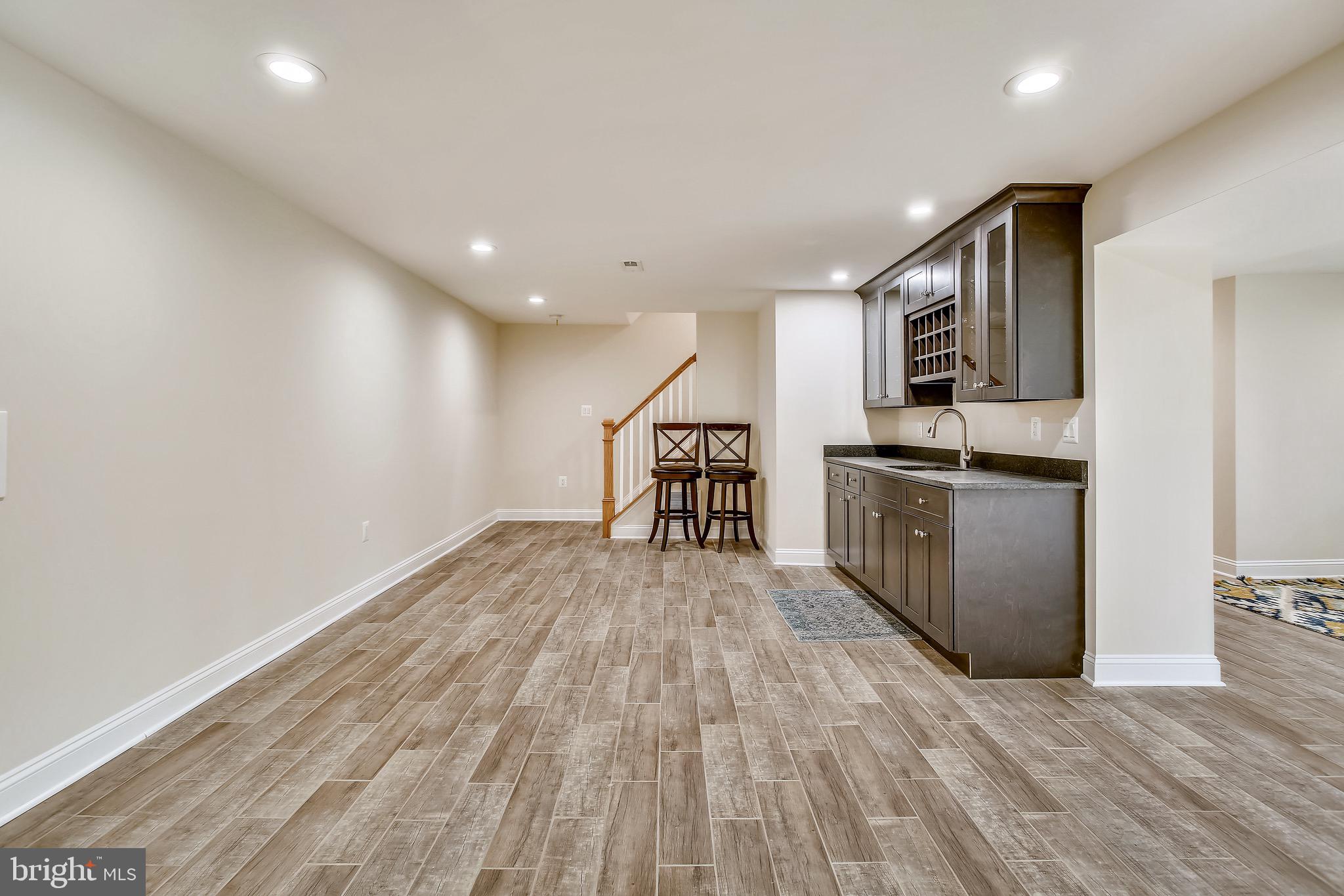 LAWYERS NORTH - Residential