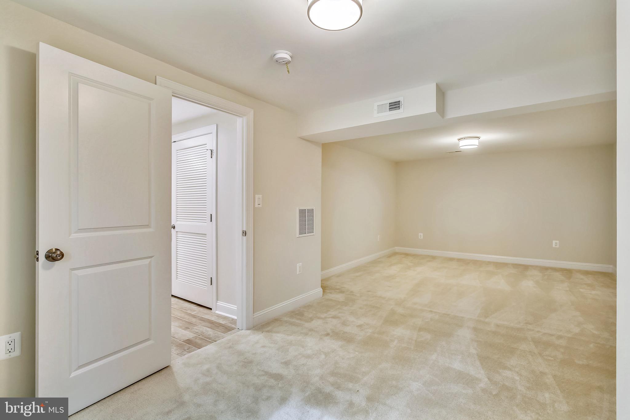 LAWYERS NORTH - Residential