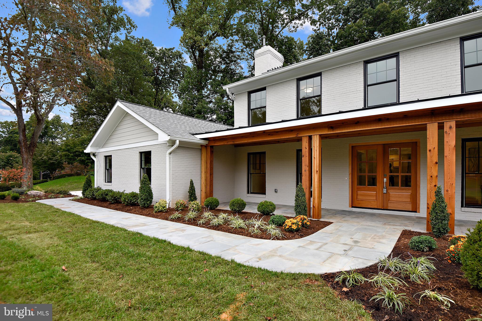 LAWYERS NORTH - Residential