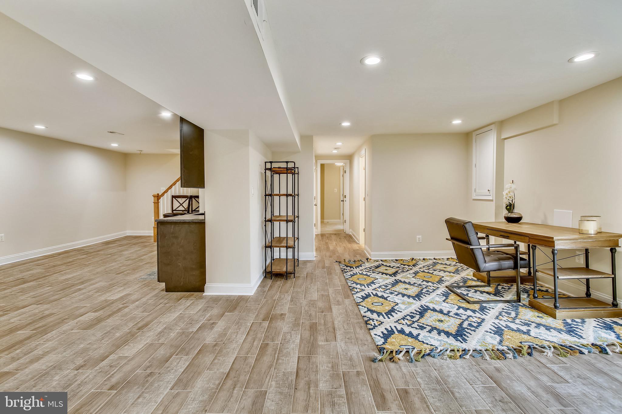 LAWYERS NORTH - Residential