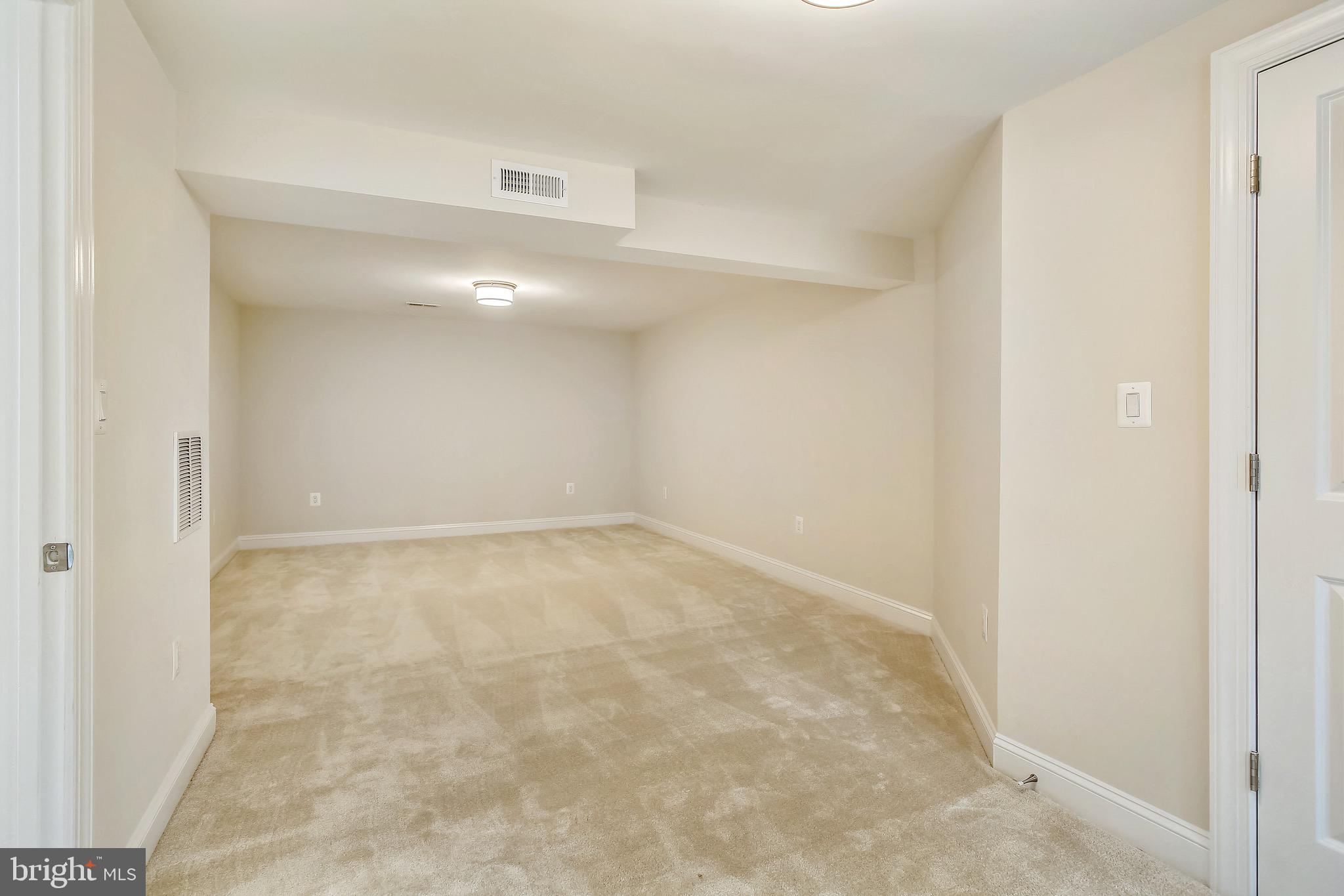 LAWYERS NORTH - Residential