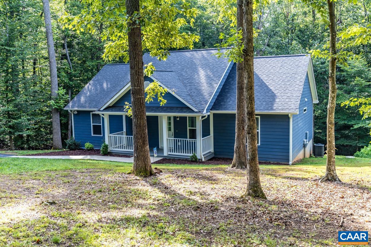 LAKE MONTICELLO - Residential