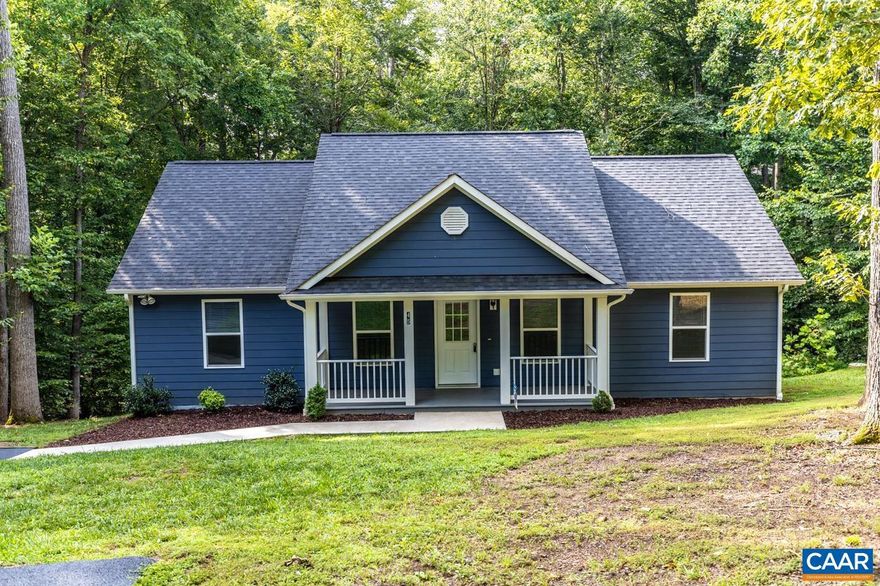 COMING SOON!!!  WELCOME TO LIFE AT LAKE MONTICELLO!  MOVE-IN READY HOME.   Hardiplank siding, paved driveway, , bamboo floors, granite countertop,  stainless appliances, rear deck, 4 bedrooms and 2 full baths with dual sinks and standing encapsulated crawl space.  Beautifully maintained and ready for New Owner! ENJOY all the amenities Lake Monticello has to offer.  Boat launch area, Golf with Fairway Clubhouse,  5 Beach areas with picnic tables and grills & area to launch kayaks & canoes,  Community room & meeting facilites, basketball,  pool, tennis  & racquet ball area and so much more.    PROFESSIONAL PHOTOS coming soon.,Cherry Cabinets,Granite Counter,Wood Cabinets