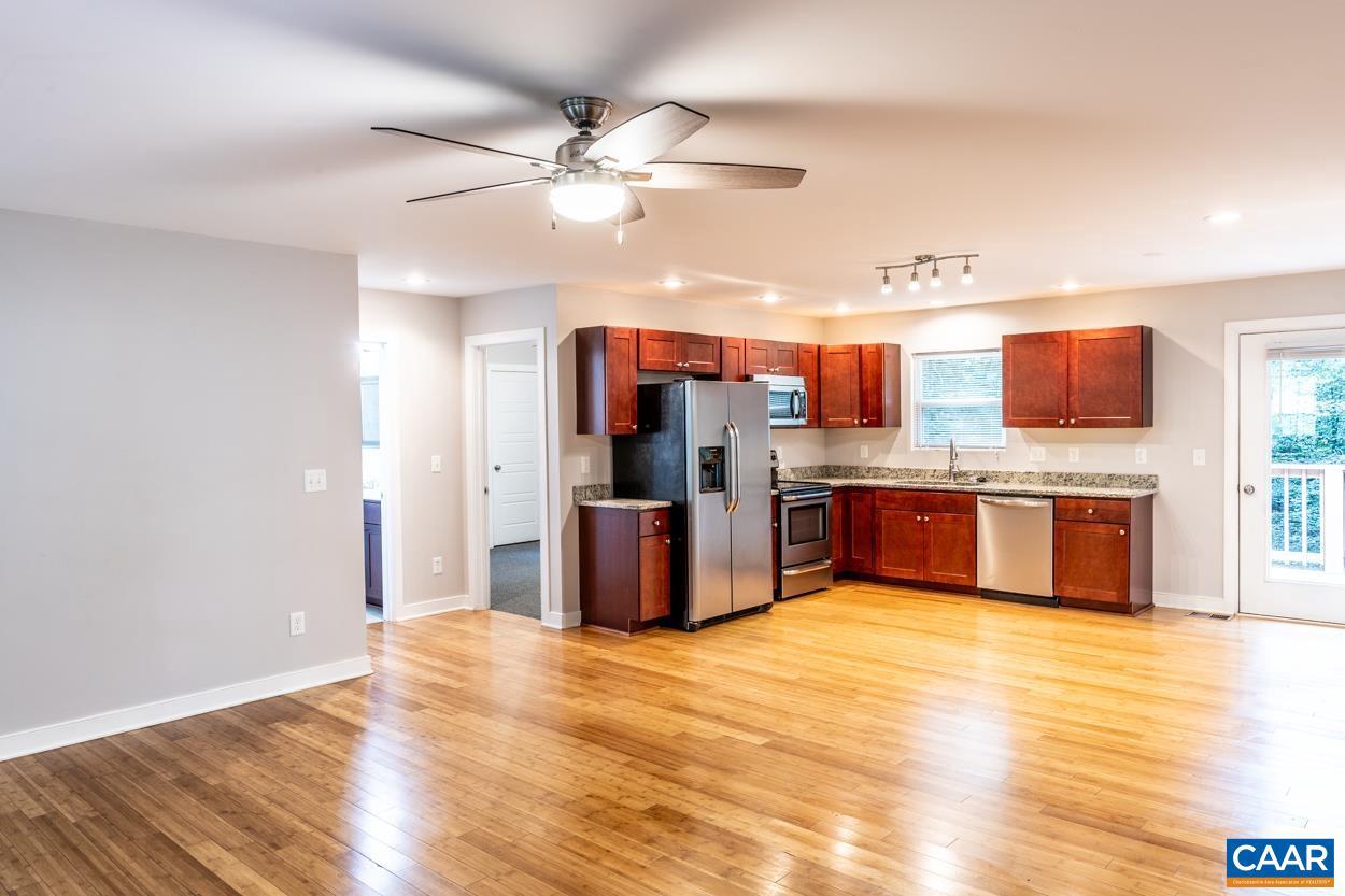 LAKE MONTICELLO - Residential