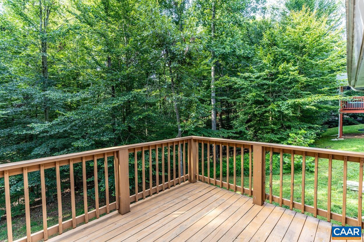 LAKE MONTICELLO - Residential