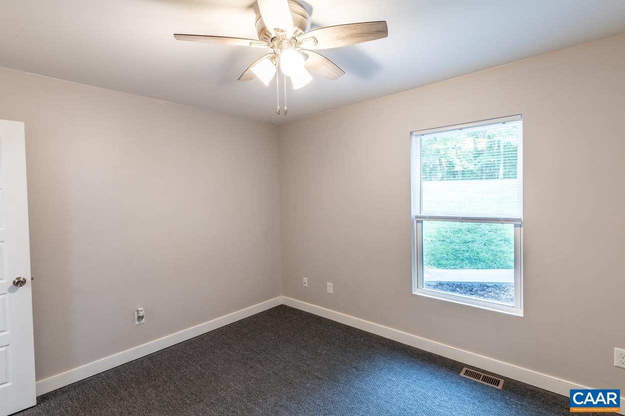 LAKE MONTICELLO - Residential