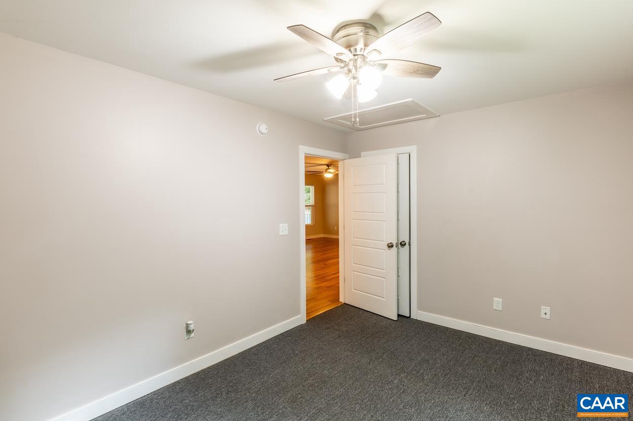 LAKE MONTICELLO - Residential