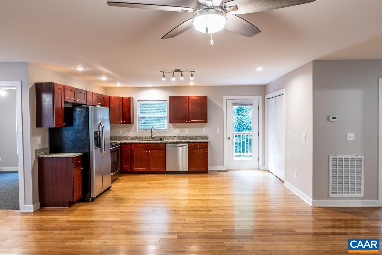 LAKE MONTICELLO - Residential