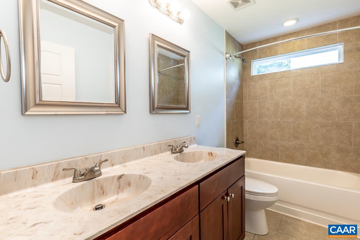 LAKE MONTICELLO - Residential