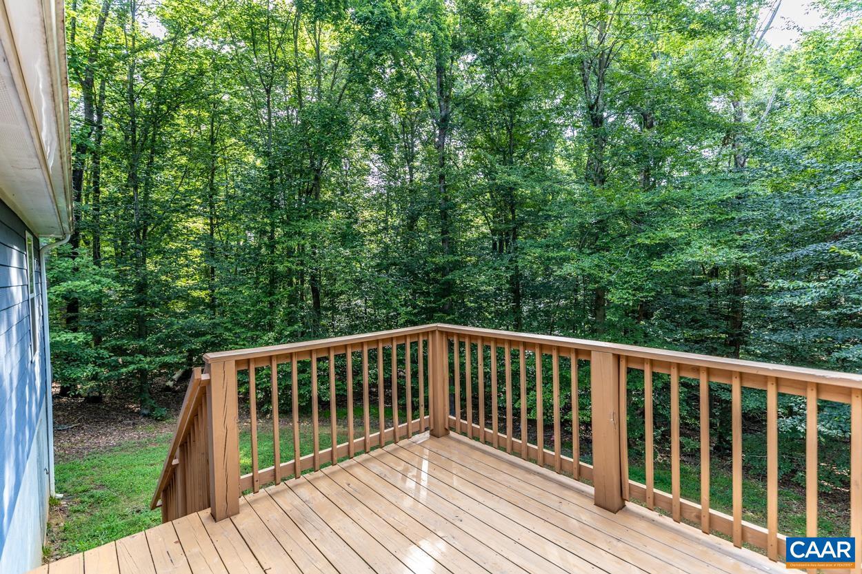 LAKE MONTICELLO - Residential