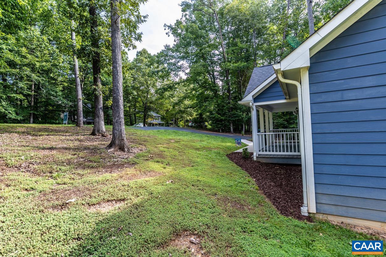 LAKE MONTICELLO - Residential