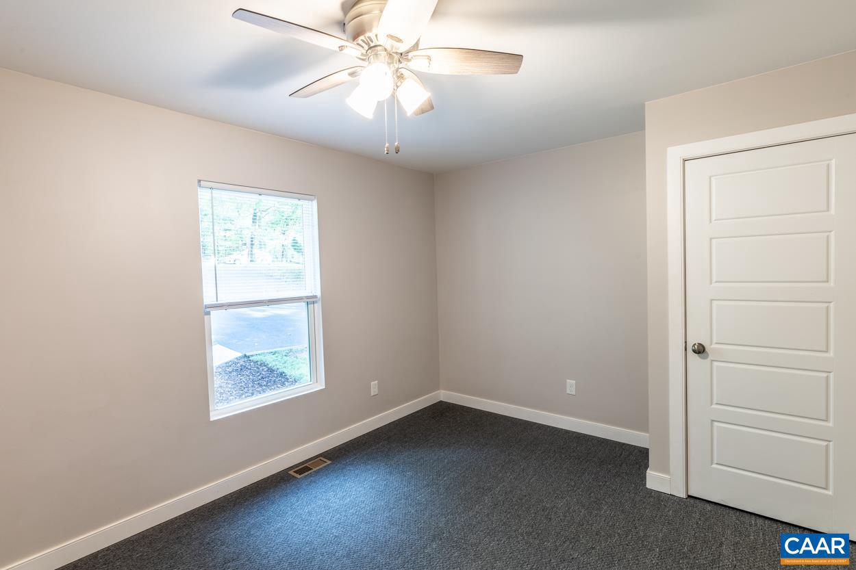 LAKE MONTICELLO - Residential