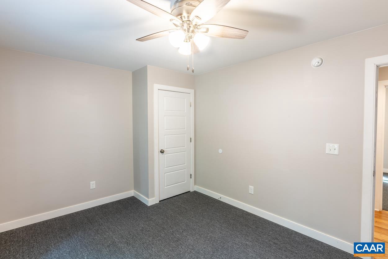 LAKE MONTICELLO - Residential