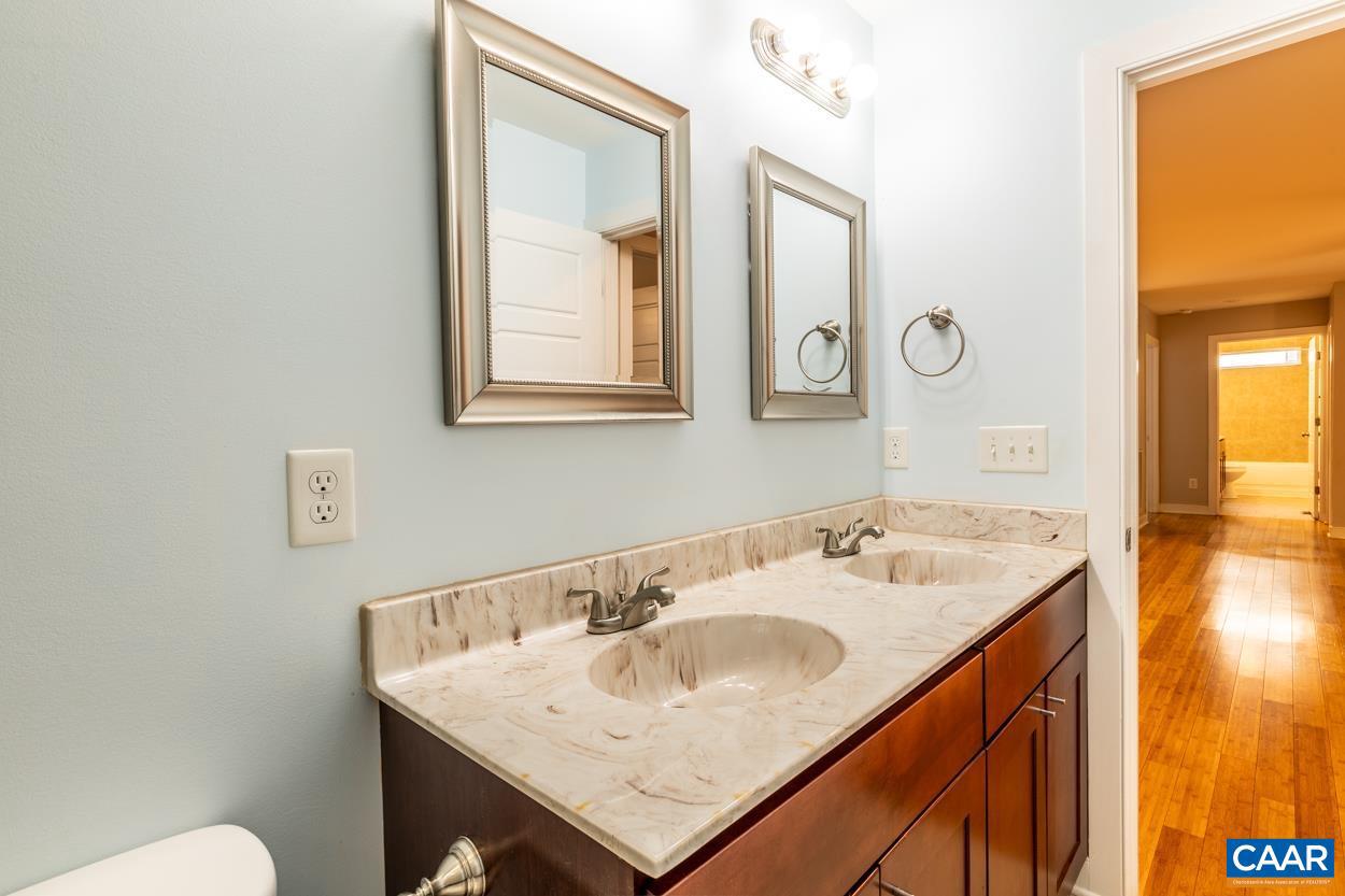 LAKE MONTICELLO - Residential