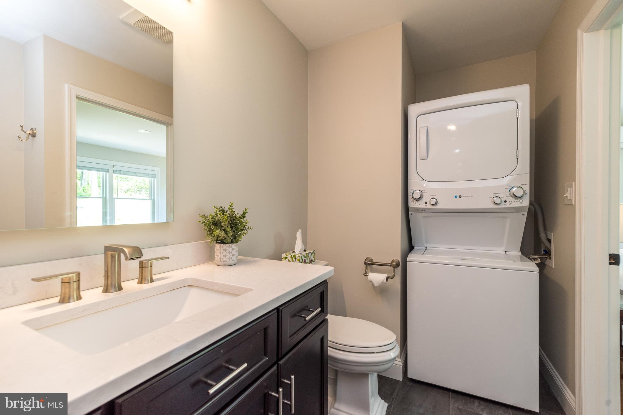 FOX HUNT ESTS - Residential