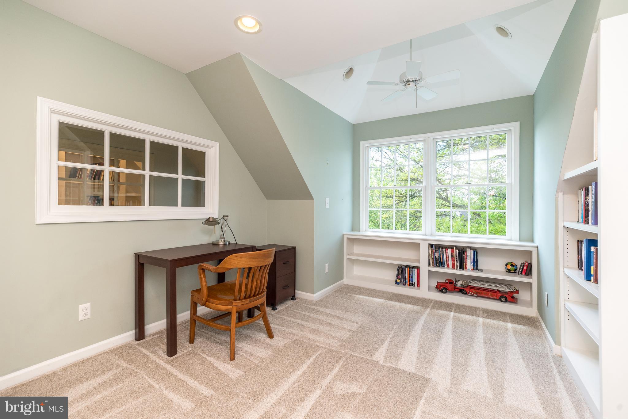 FOX HUNT ESTS - Residential