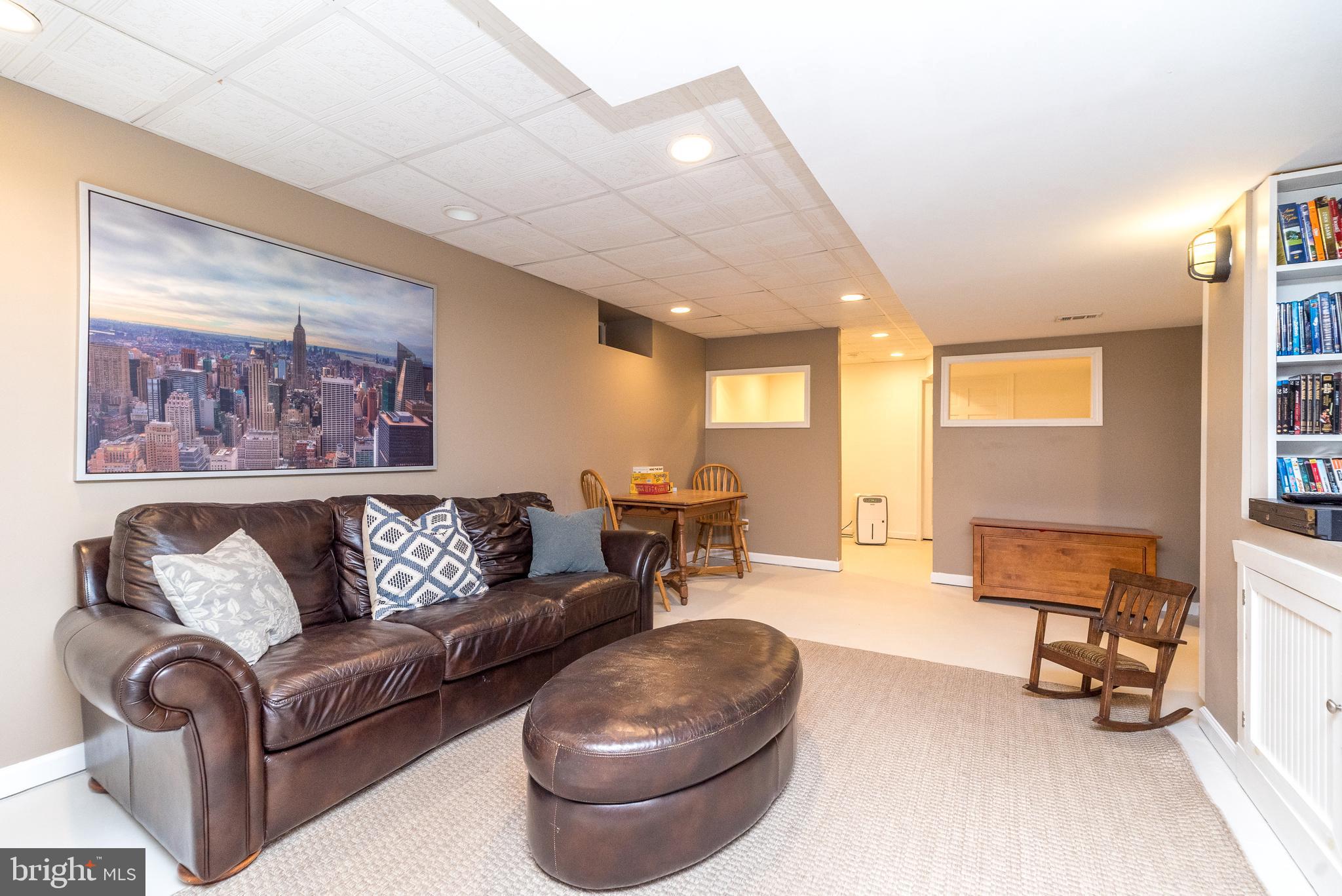 FOX HUNT ESTS - Residential