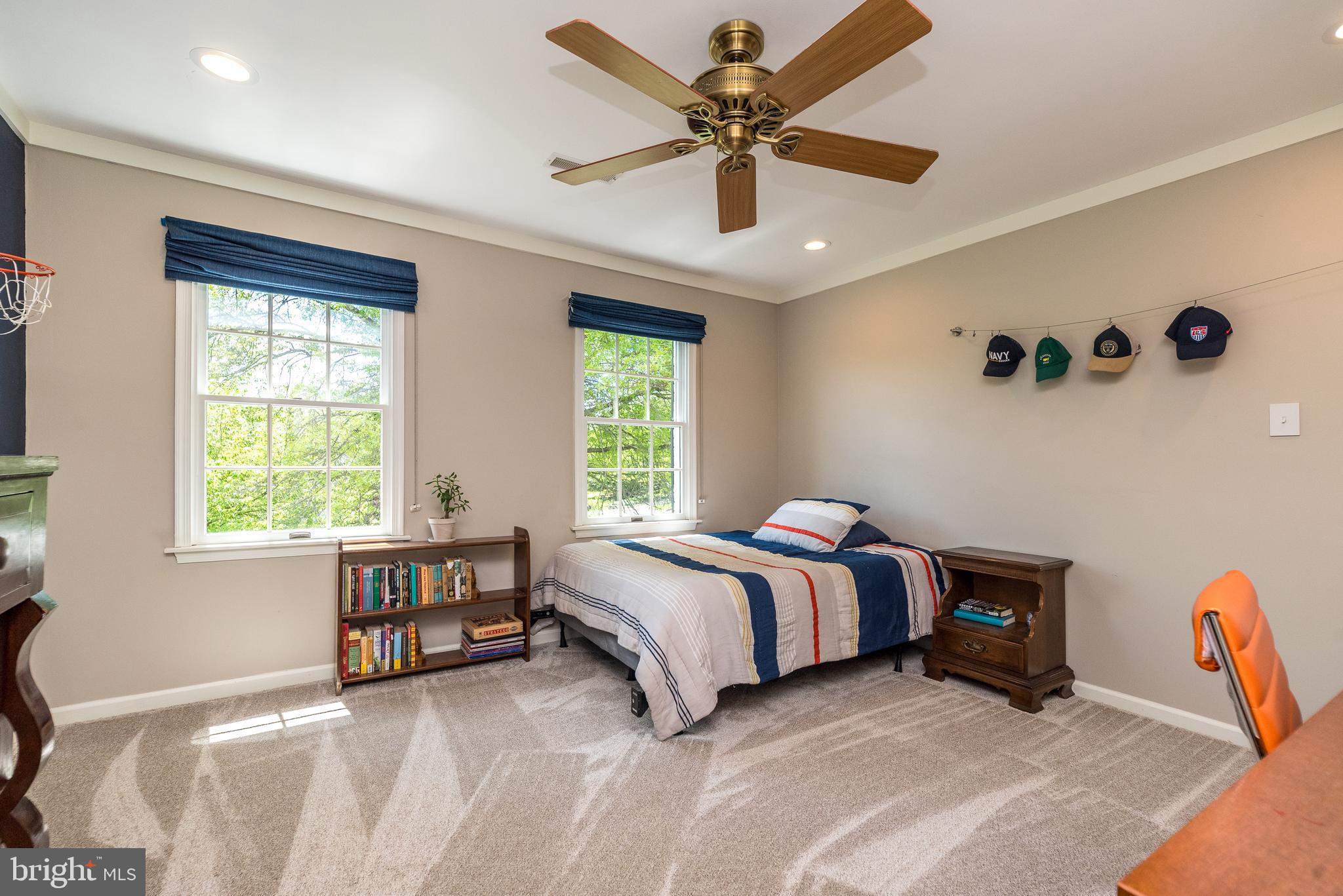 FOX HUNT ESTS - Residential