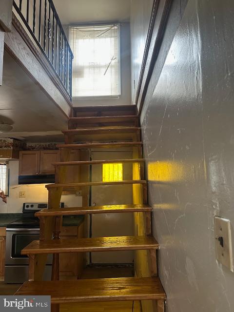 1749 W SEYBERT STREET