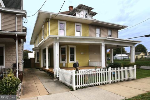 322 E CHERRY STREET PALMYRA PA 17078