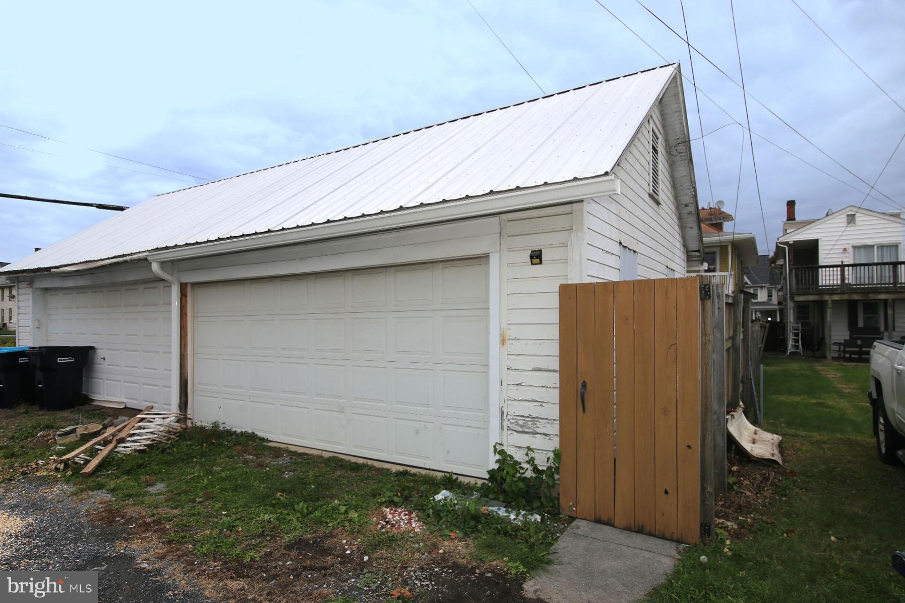 322 E CHERRY STREET