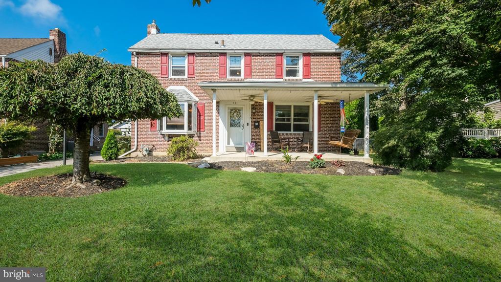 Photo of 72 Colonial Park Drive, SPRINGFIELD, PA 19064 (MLS # PADE2100666)