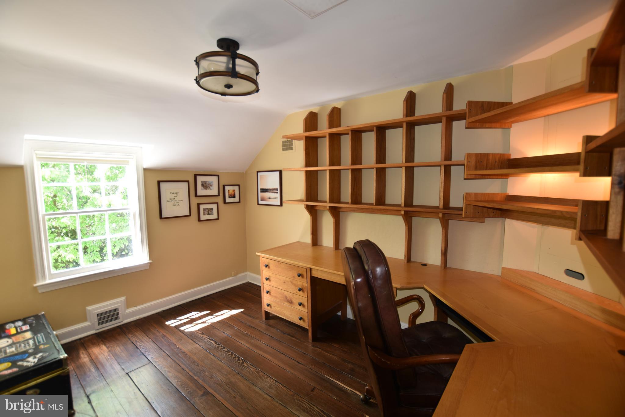 WOODHAVEN - Residential Lease