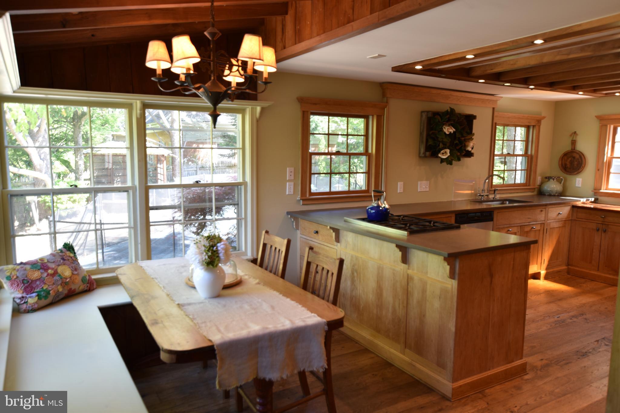 WOODHAVEN - Residential Lease