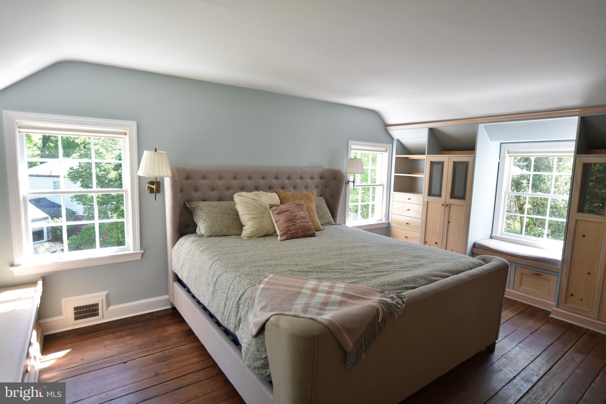 WOODHAVEN - Residential Lease