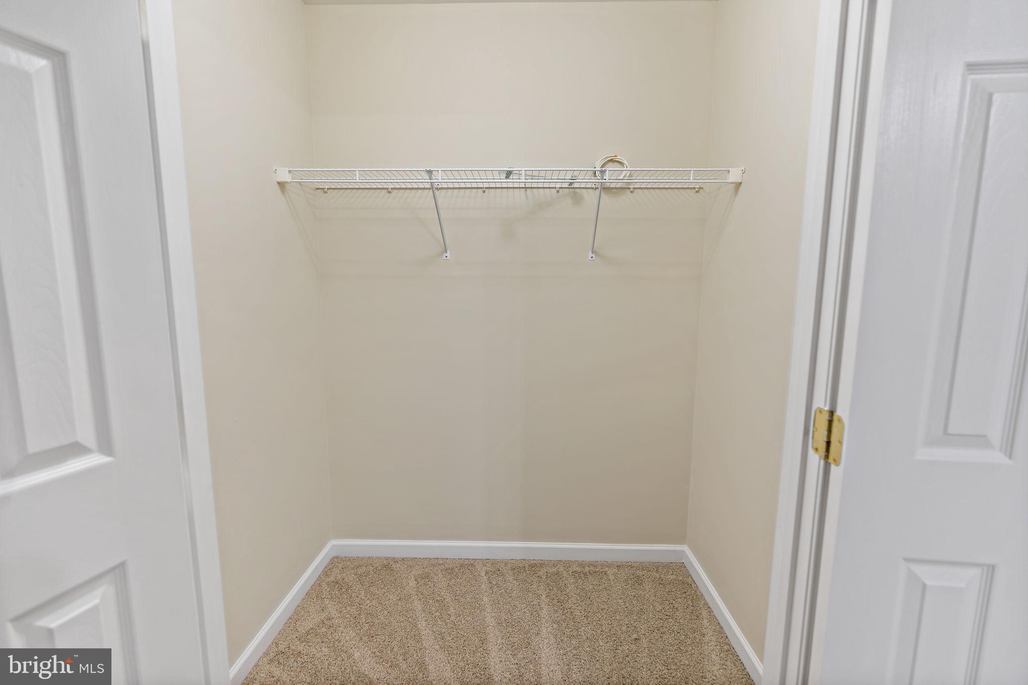 RIVER CREST - Residential