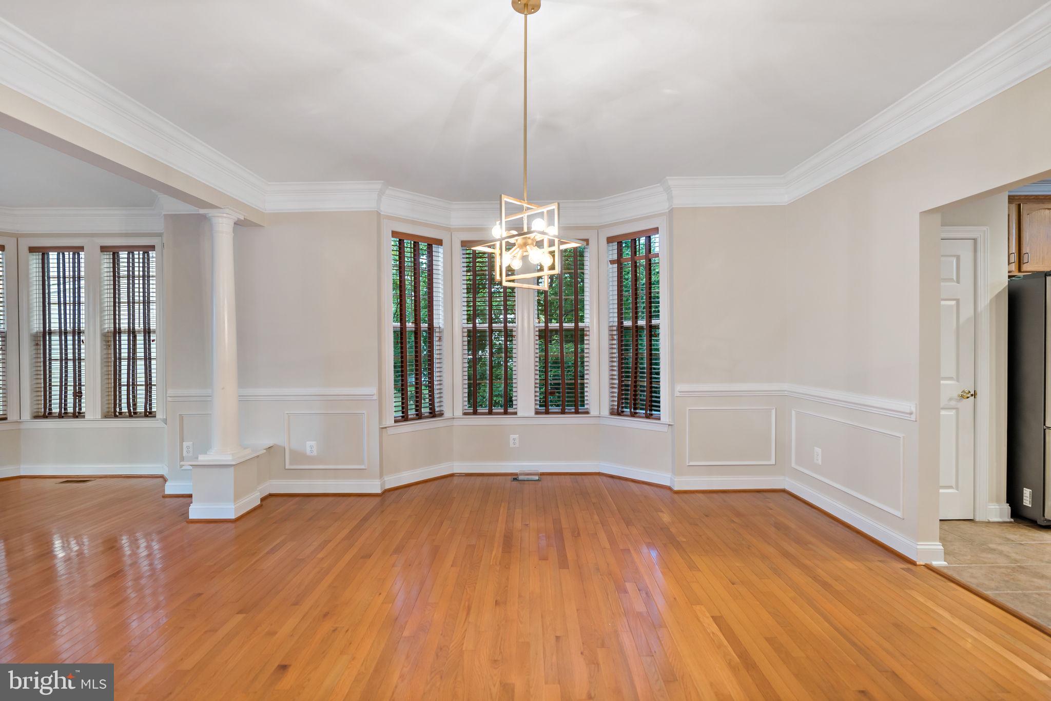 RIVER CREST - Residential