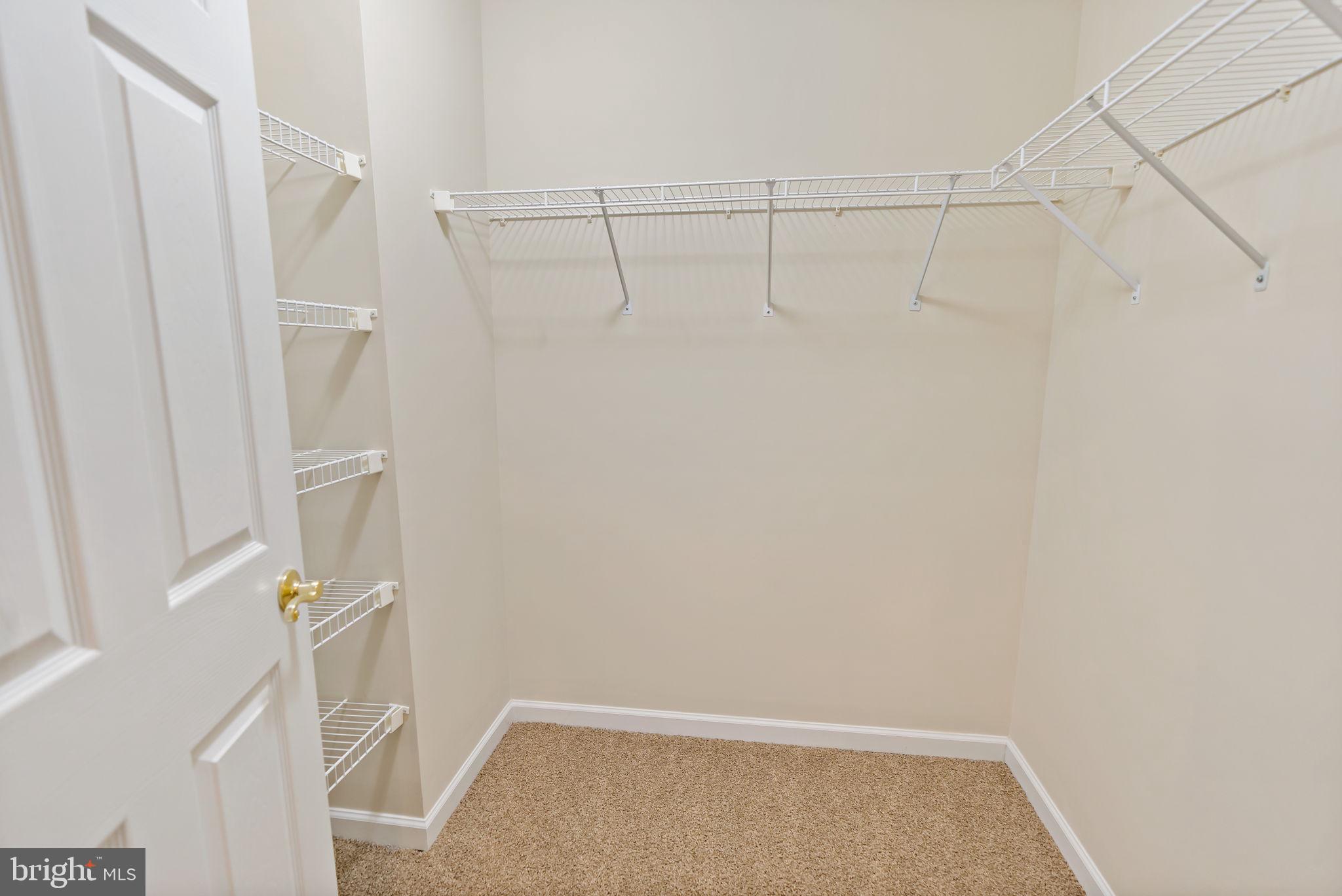 RIVER CREST - Residential