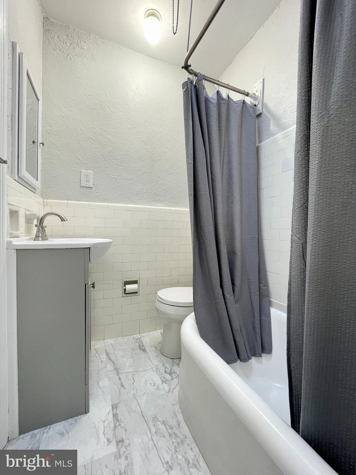 DREXEL HILL - Residential Lease