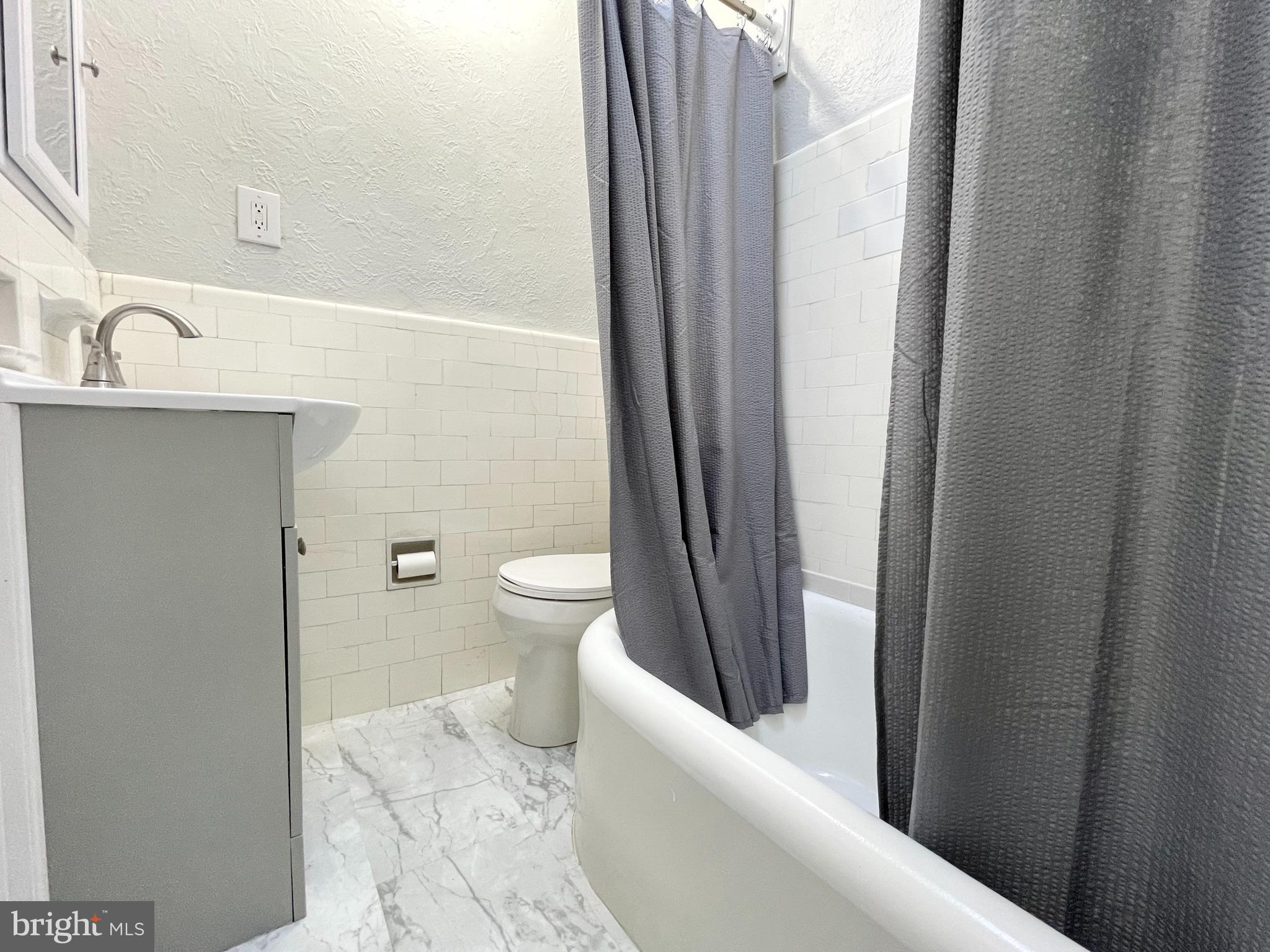 DREXEL HILL - Residential Lease