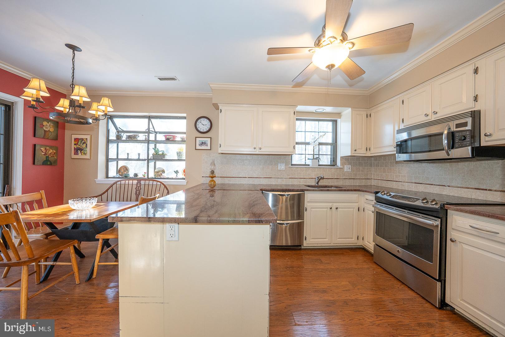 WEATHERSTONE - Residential