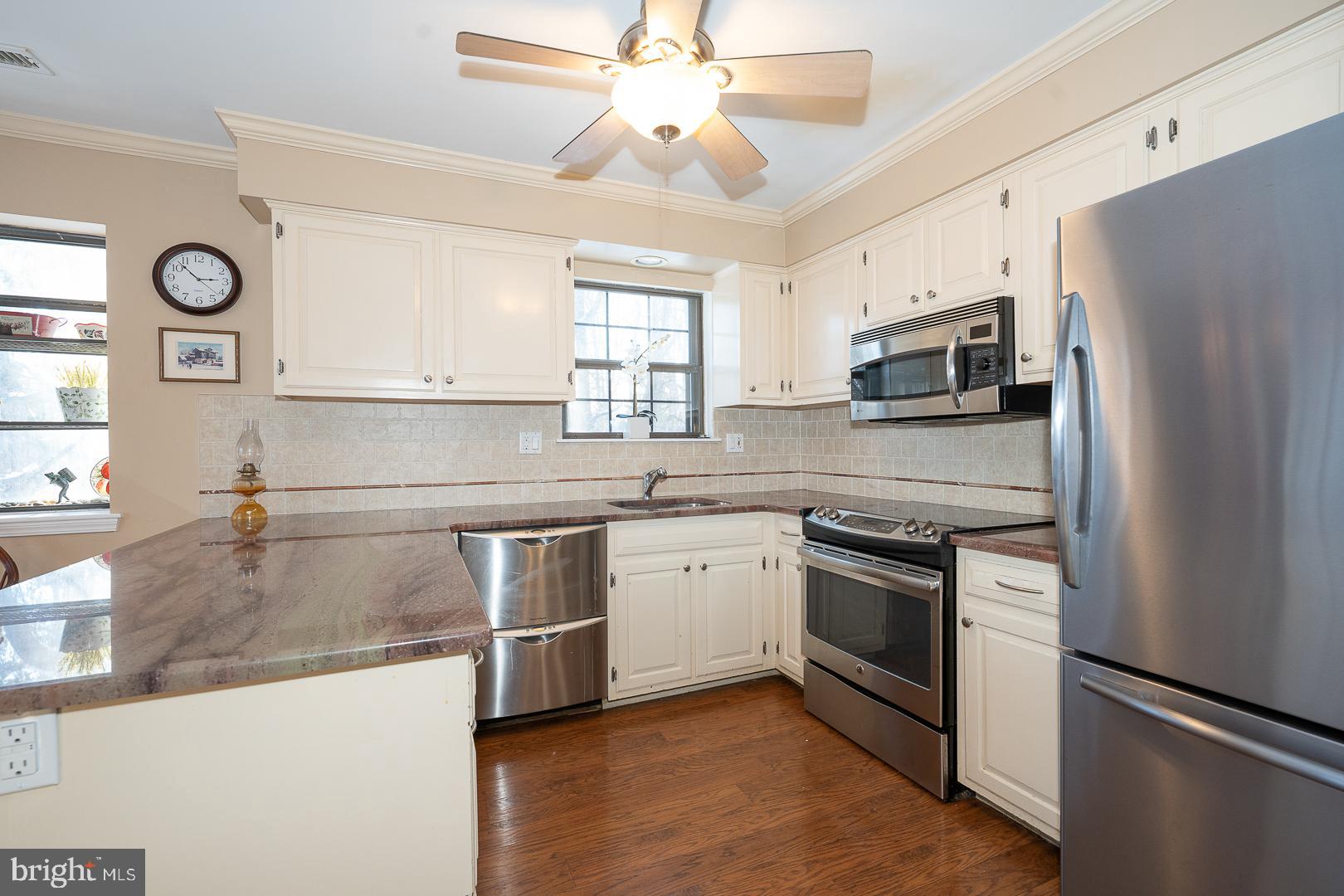 WEATHERSTONE - Residential