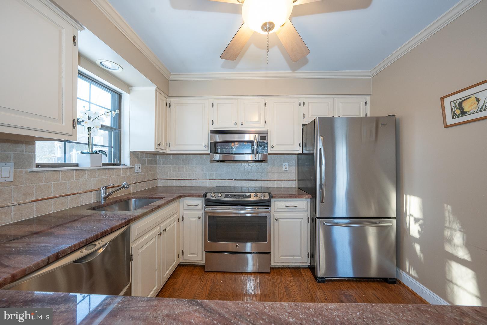 WEATHERSTONE - Residential