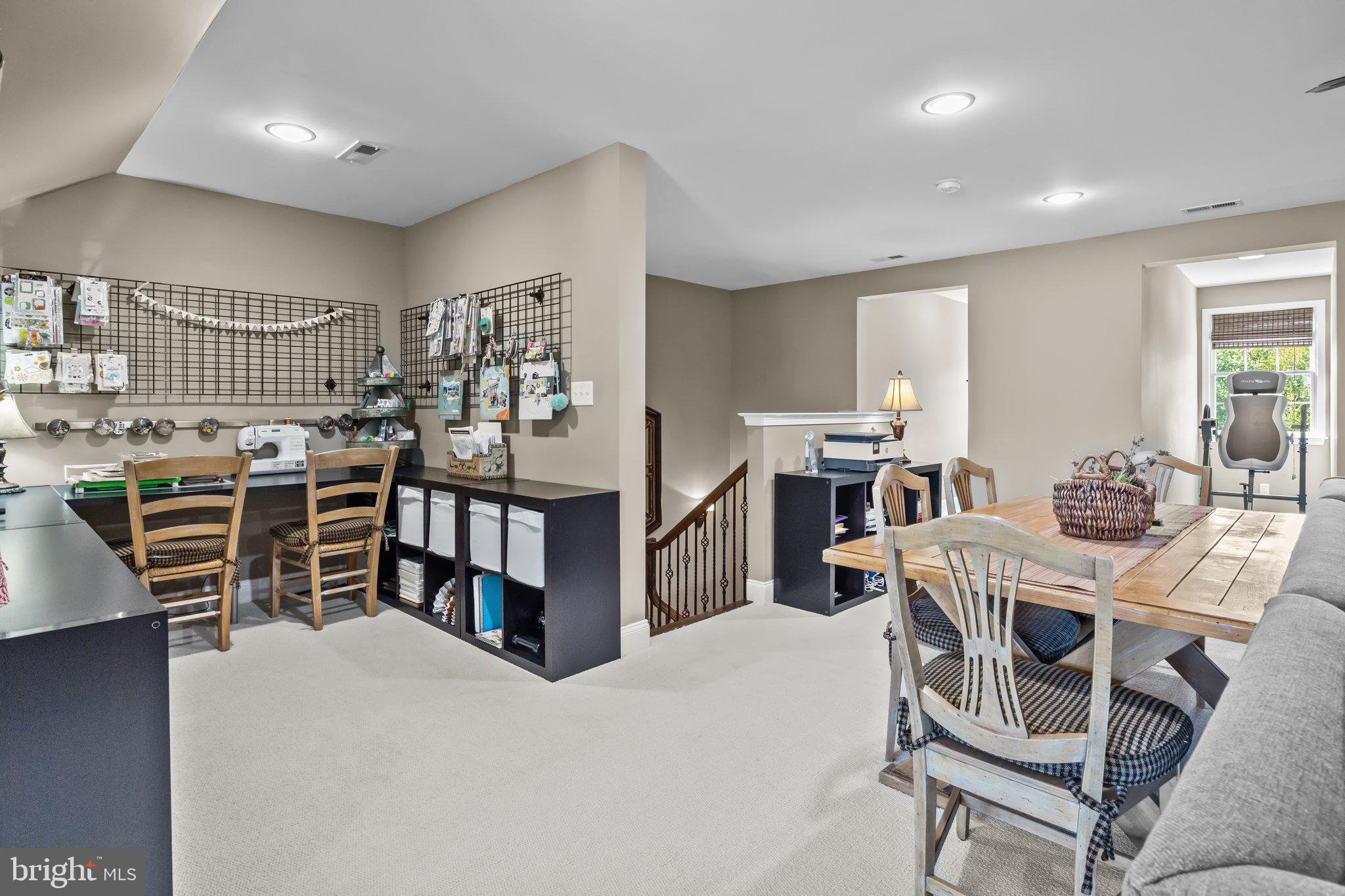 NEWTOWN WALK - Residential