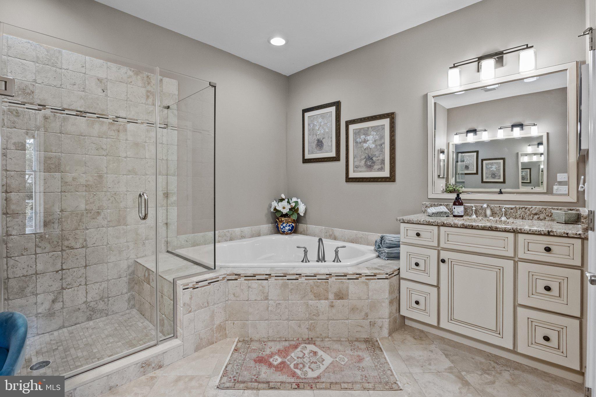 NEWTOWN WALK - Residential