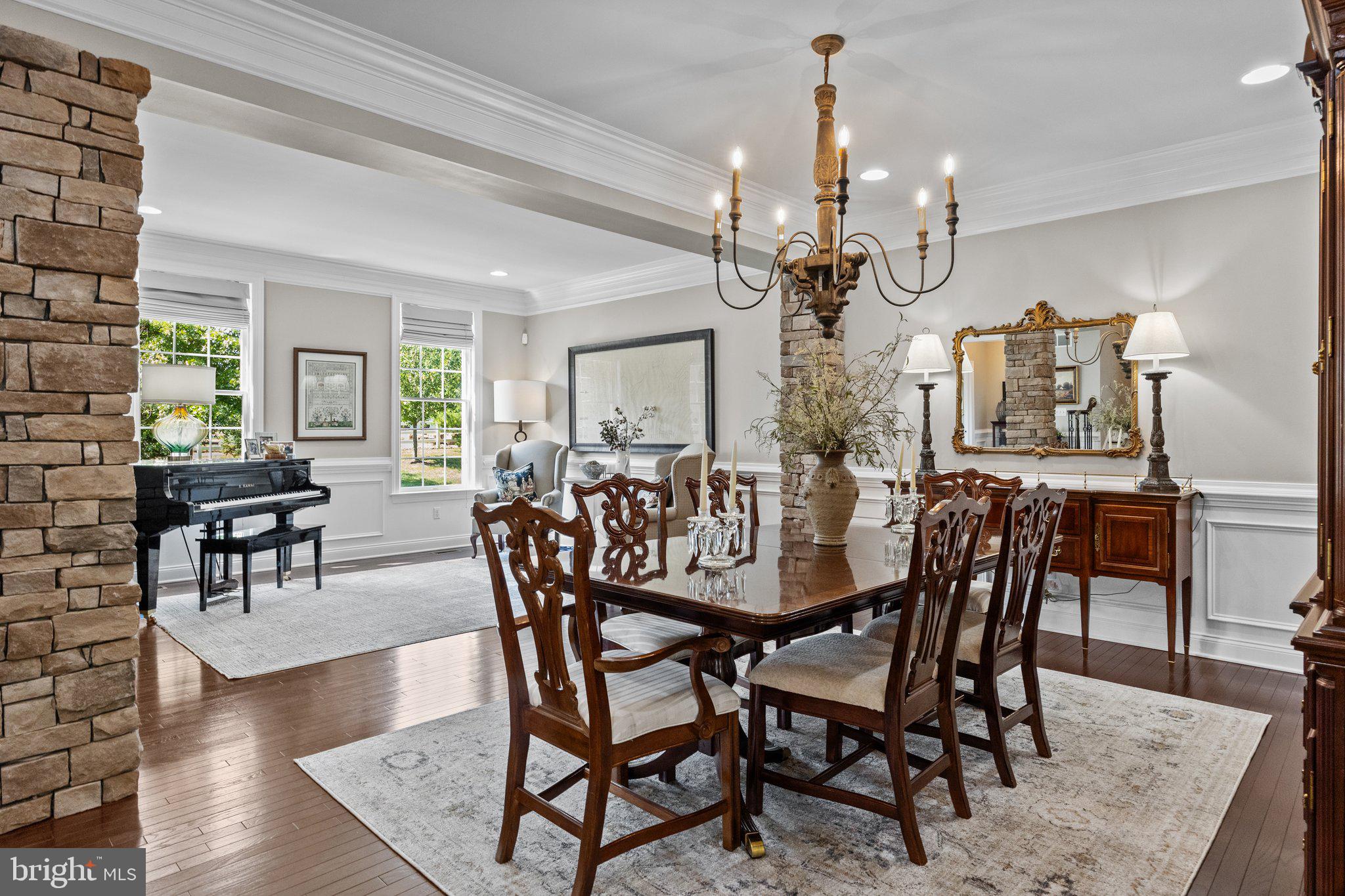 NEWTOWN WALK - Residential