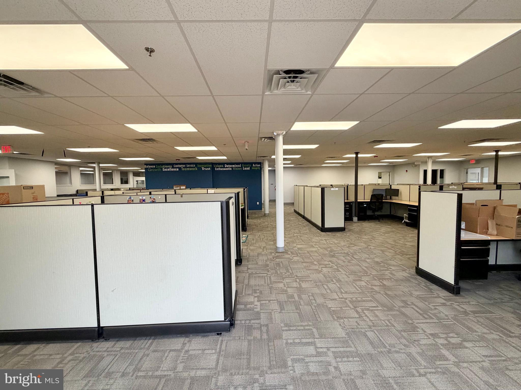 AVIATION BUSINESS CENTER - Commercial Sale