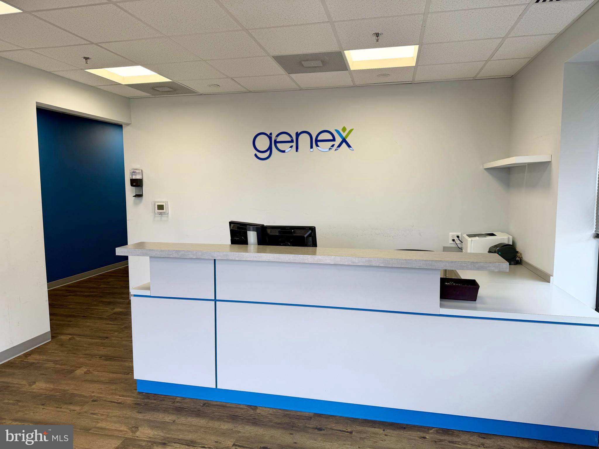 AVIATION BUSINESS CENTER - Commercial Sale