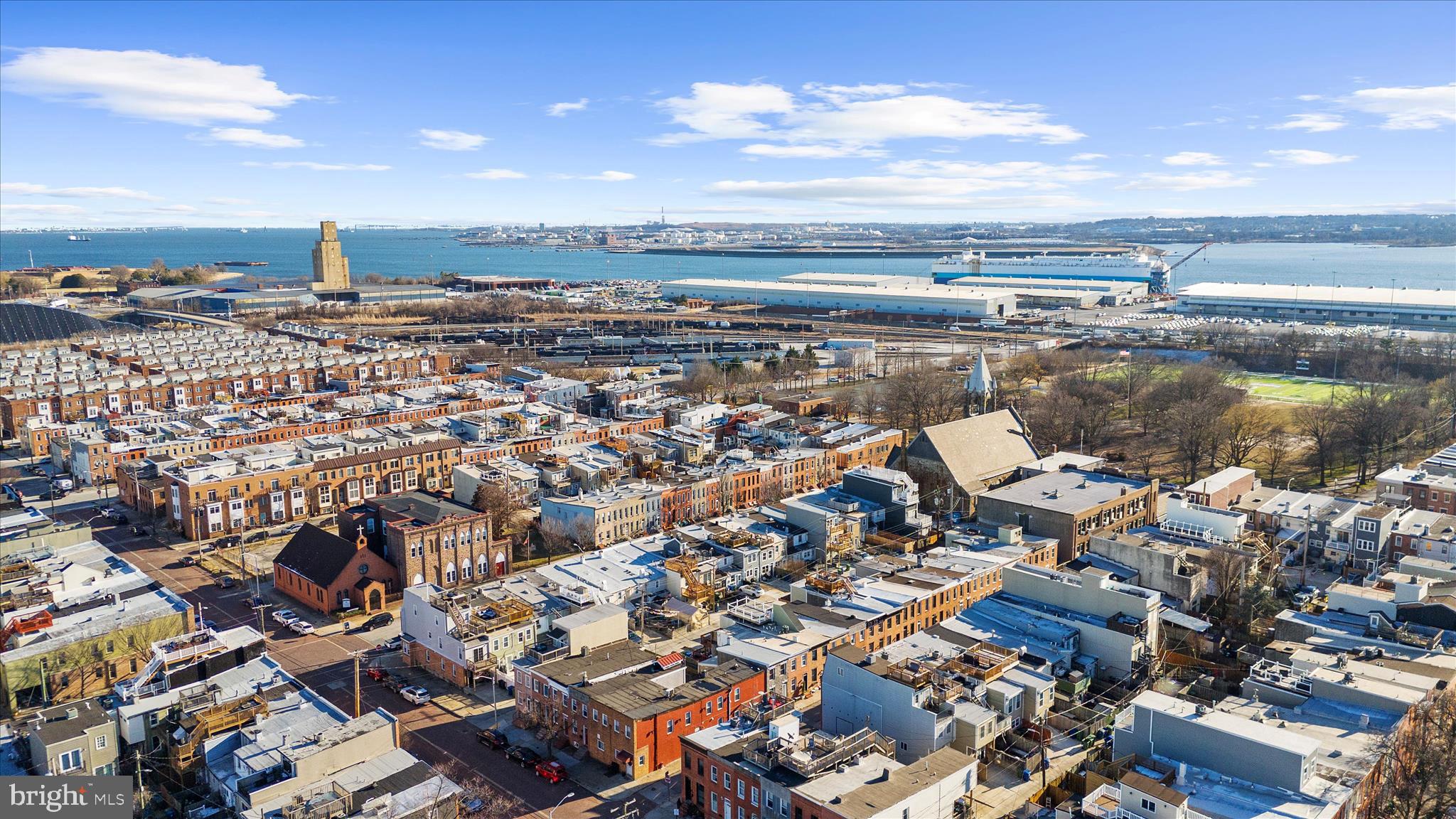 LOCUST POINT - Residential