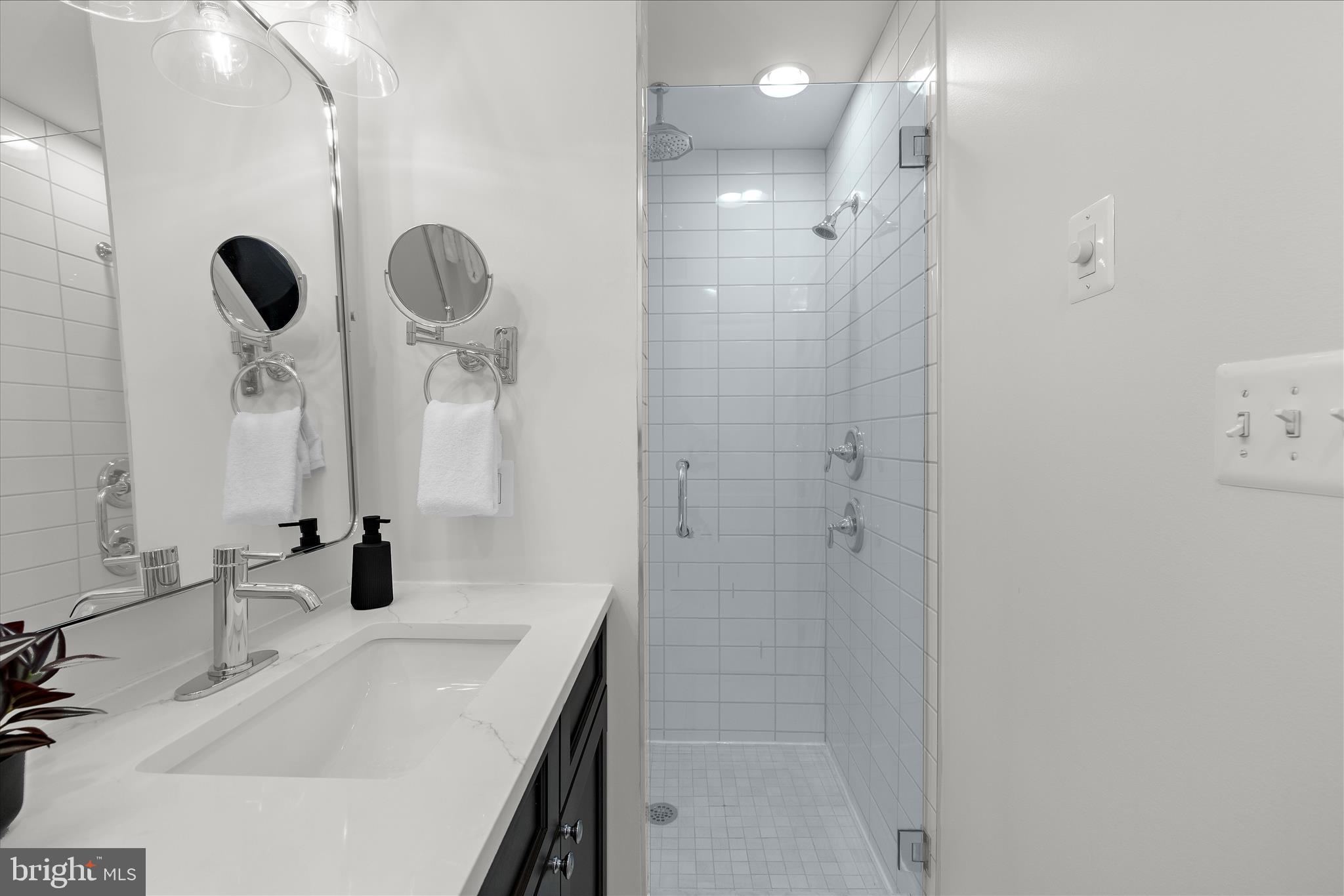 LOCUST POINT - Residential